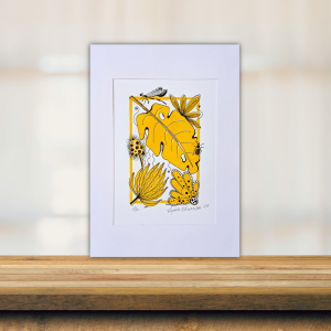 linogravure monstera jaune et libellule